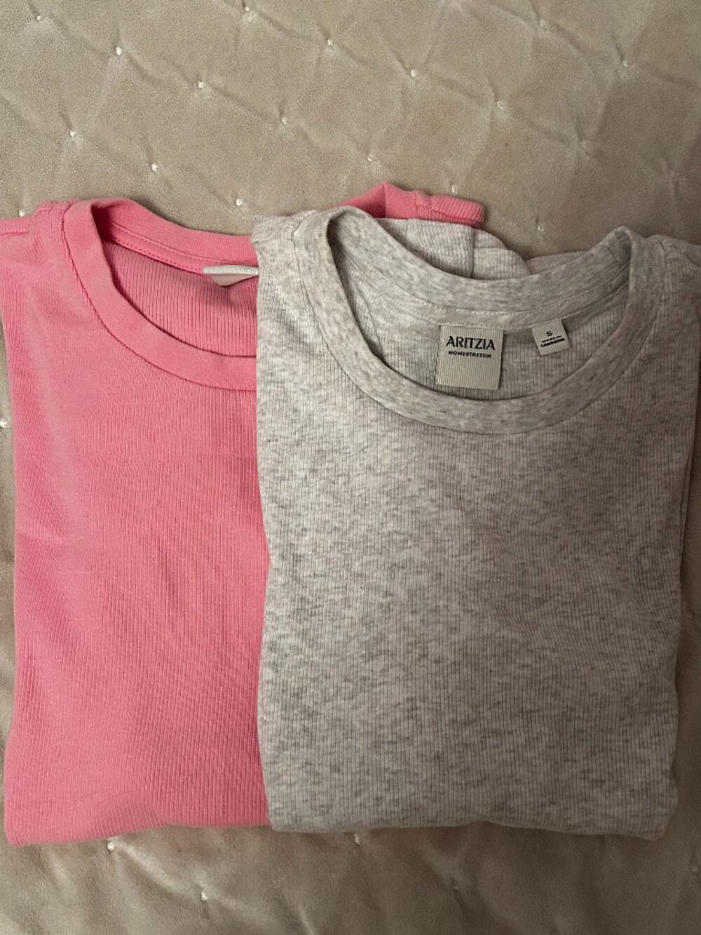 2 Aritzia homestretch shirts